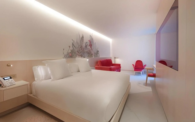 45 Times Barcelona Hotel