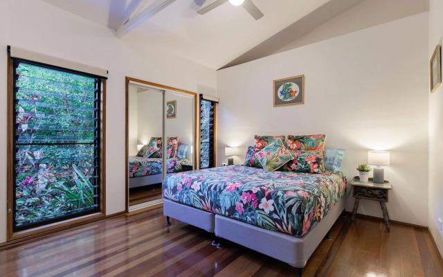 Eclectic Oasis in Doonan, Sunshine Coast