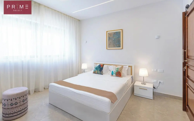 Prime Select Lake View