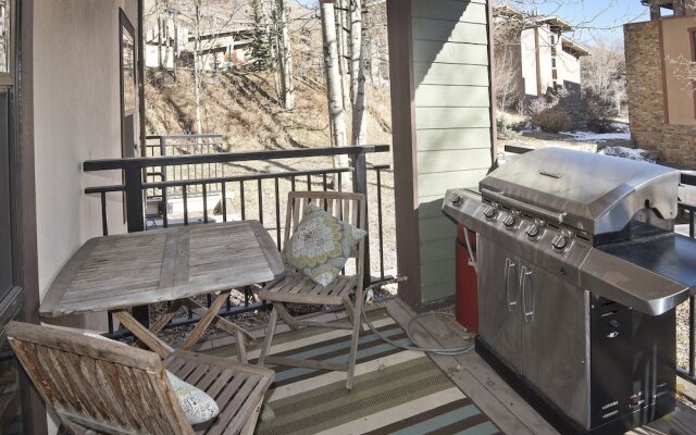 Breakaway West #212 2 Bedroom Condo by RedAwning