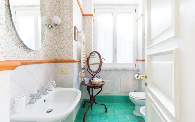 Residenza Capano Charming House by Napoliapartments