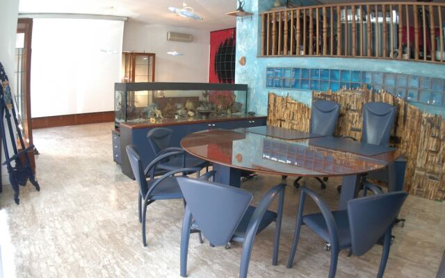 Garbatella Accommodations & Meeting Rooms