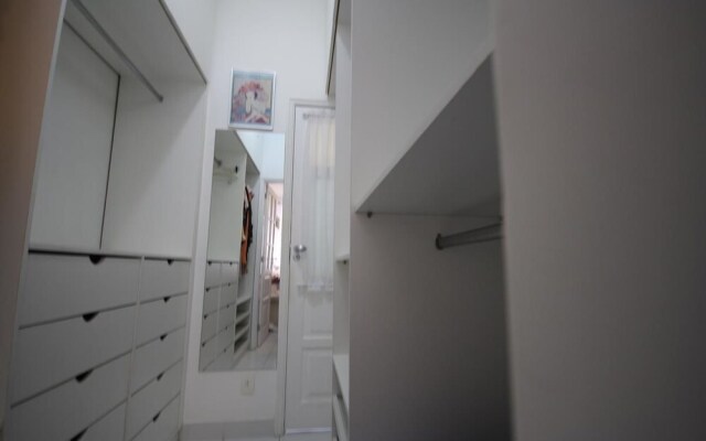 GoHouse Cupertino 403