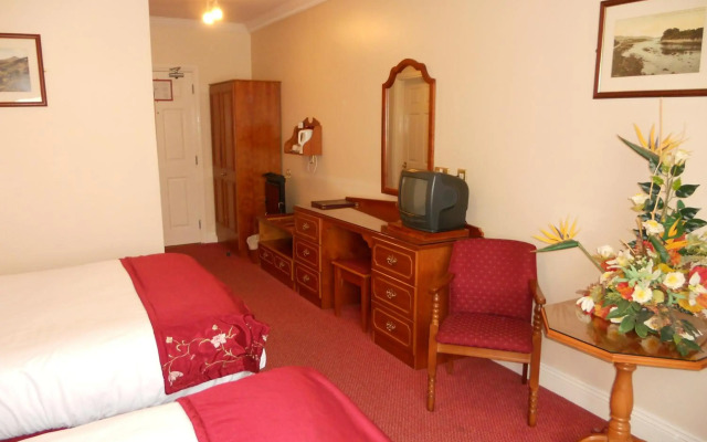 The Rhu Glenn Hotel