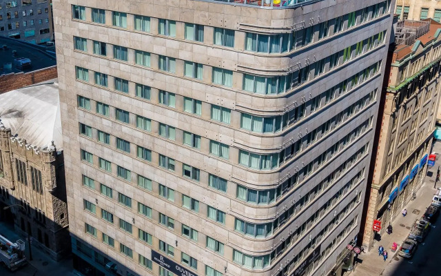 Renaissance Montreal Downtown Hotel