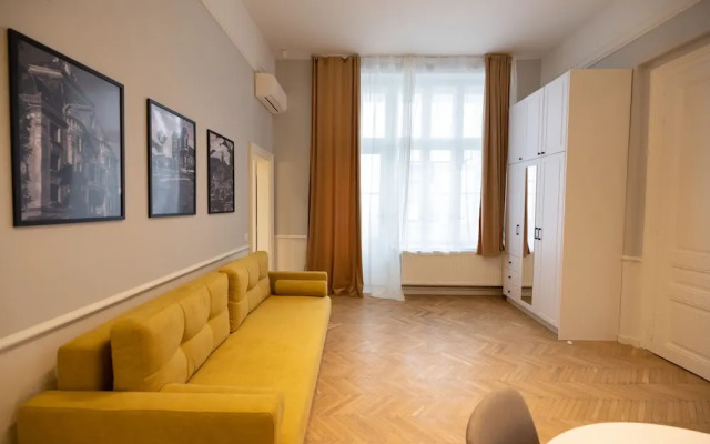 Carol Residence