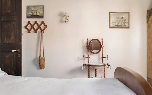 The 1813 Painter s House by Neuvel