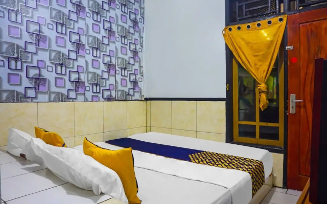 SPOT ON 92154 Nusasari Guest House