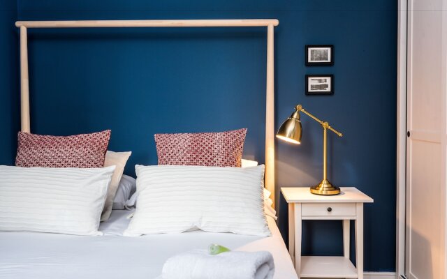 Sherlock's Residence by Allo Maisons