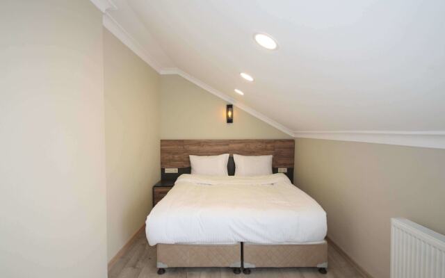 Taksim Corner Suite