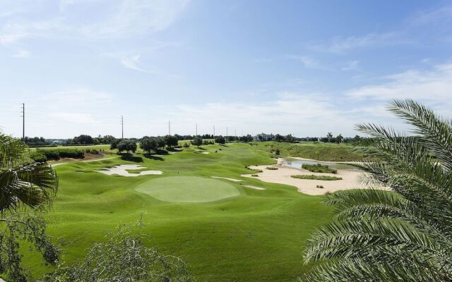 Centre Court Chic - 3 Bed Centre Court Ridge - 3 Br condo by RedAwning