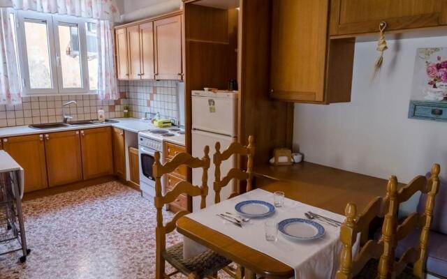 Ev Zin Apartement Dafnon