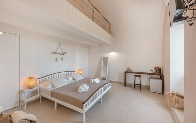 Calacala rooms, restaurant & farm experience