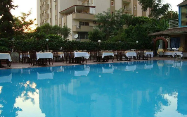 Uslan Hotel