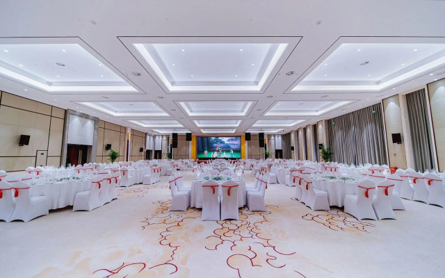 YUN-ZEN Jinling Acrobatics Hotel