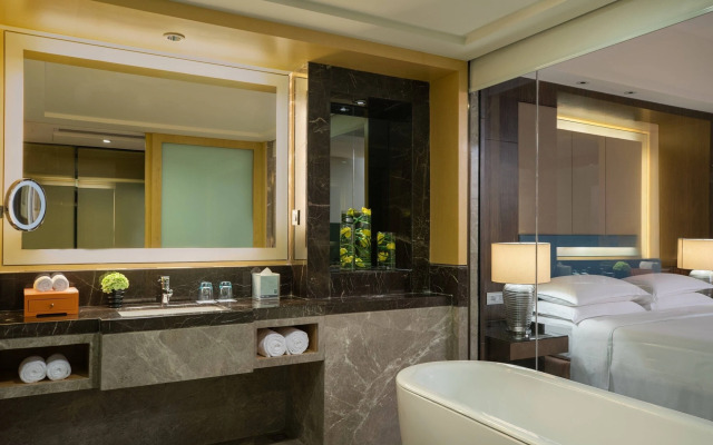 Renaissance Huizhou Hotel