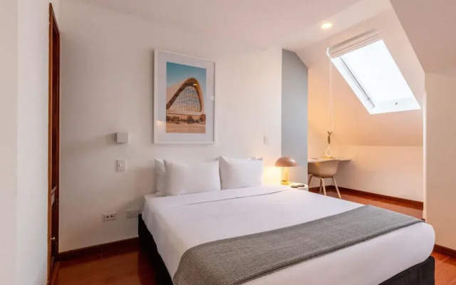 w Unique 1BR Duplex in Parque 93