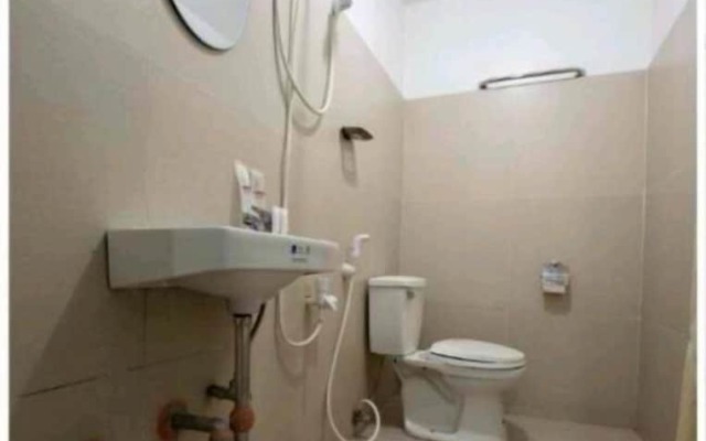 Yuj Inn - Pasay
