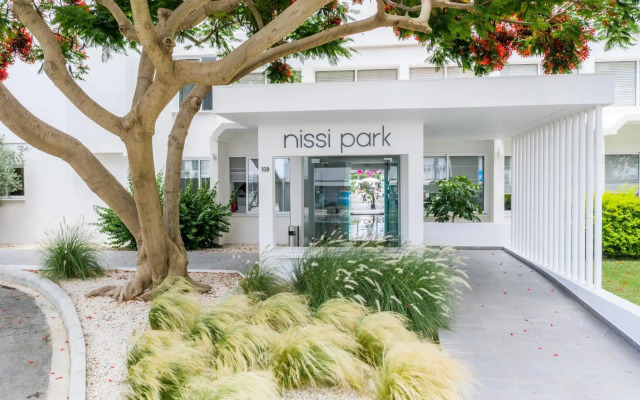 Nissi Park Hotel