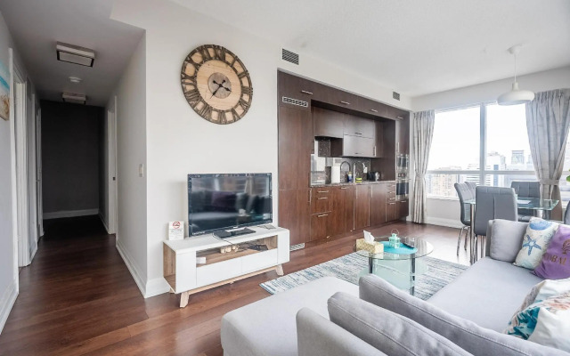 Delsuites North York Hullmark