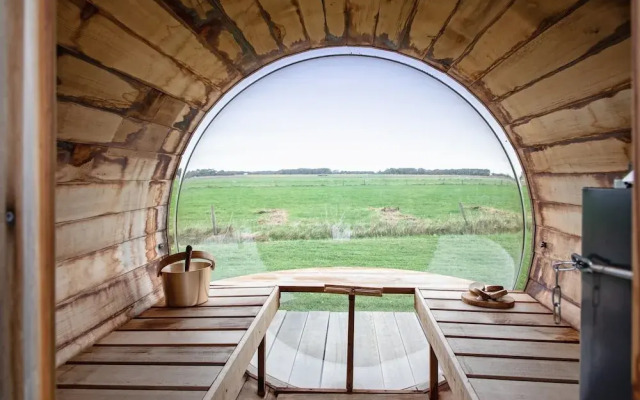 Holiday Home With Pets-friendly