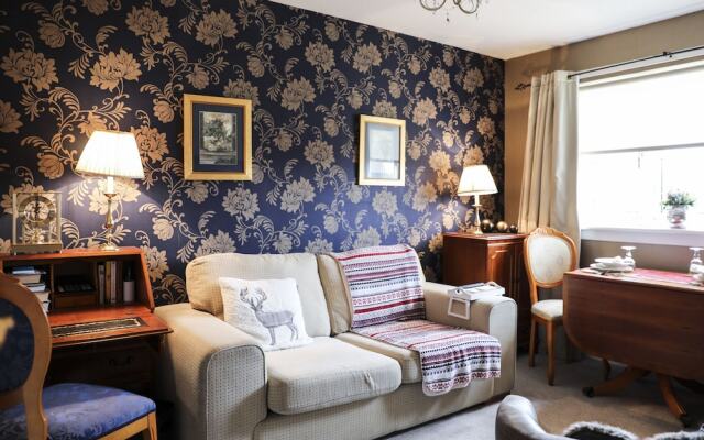 Hamilton Executive Apartment