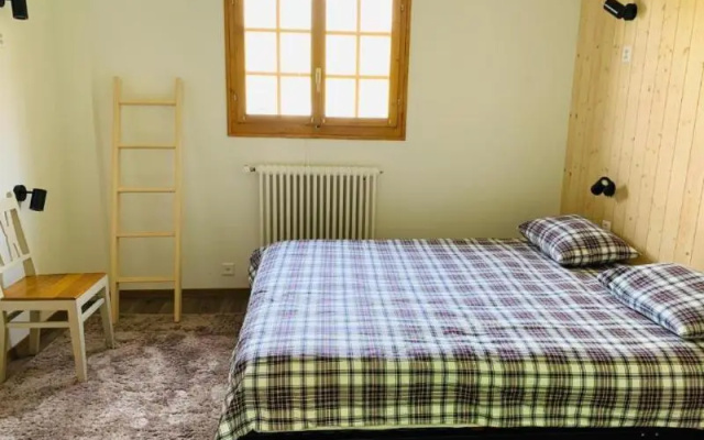 Freeride Hostel Bar – Guest Rooms – Val d'Illiez