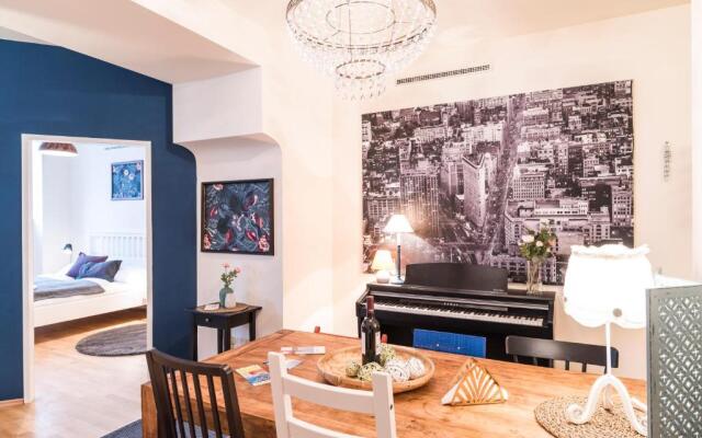 Junior Suite Fasangasse by ichbucheAT
