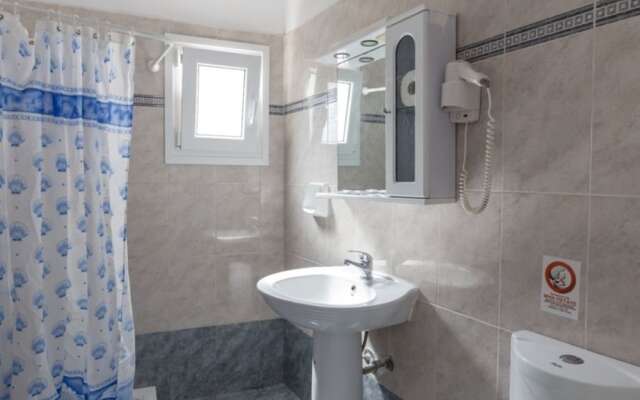 Mina Beach Hotel