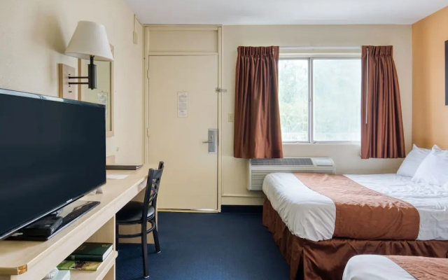 Americas Best Value Inn New Philadelphia