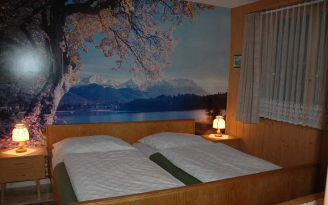 B Rgchutzli 1 Stock Adelboden