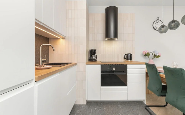 Letnicka Apartment Gdańsk by Renters