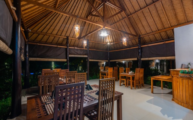 Penida Sunset Ocean View Bungalows by ZUZU