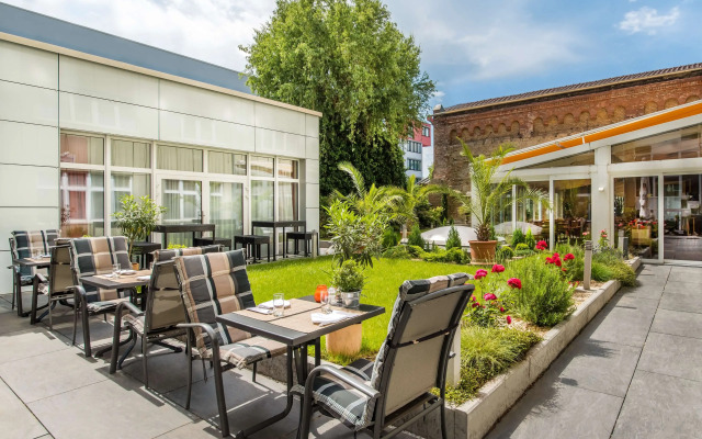 Best Western Plus Delta Park Hotel