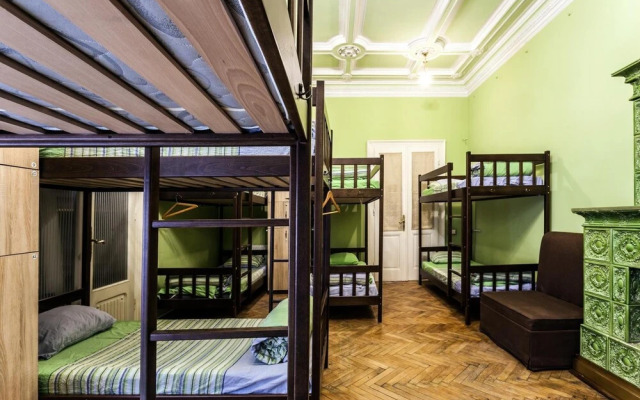 Leosphere Hostel
