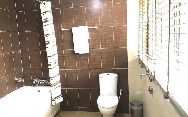 Chesterfield Hotel & Suites