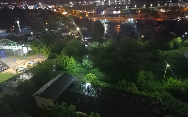 Алые паруса в микрорайоне Крылатый 24/4