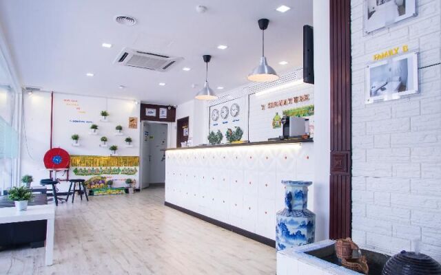 OYO 43963 T Signature Hotel