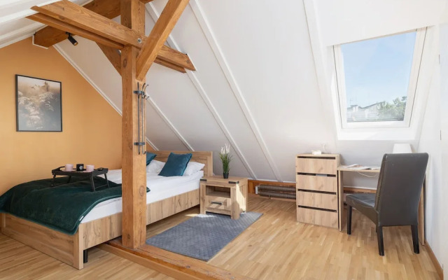 Bright Apartment Kazimierz by Renters