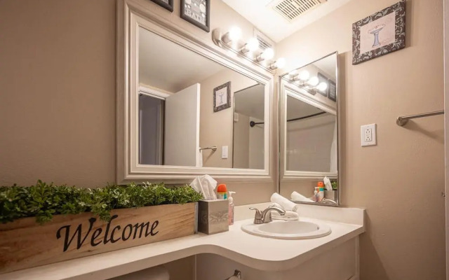 Stay Together Suites 1Bd1Ba w BonusRM