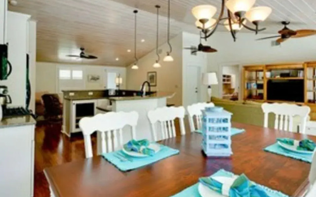 Paradise Pointe