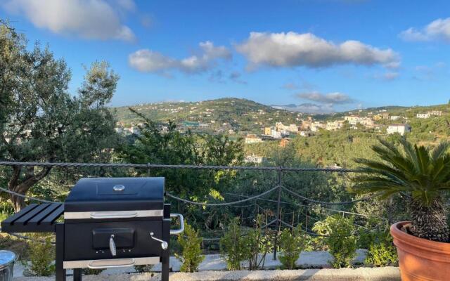 LOREN HOUSE, relaxing location with seaview
