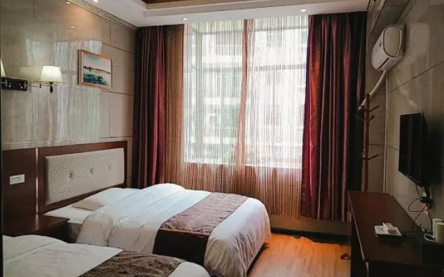 Danzhaihongyundajiudian