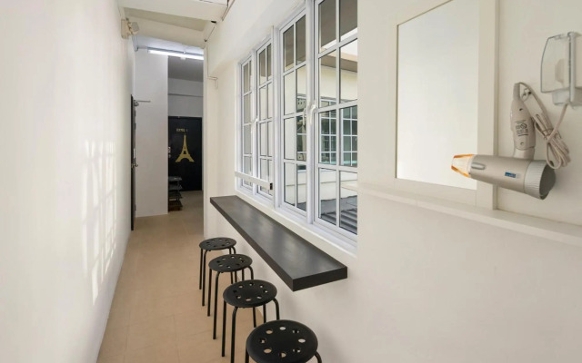 7 Wonders Hostel @ Upper Dickson (SG Clean Certified)