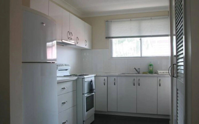 Ascot Budget Inn & Residences