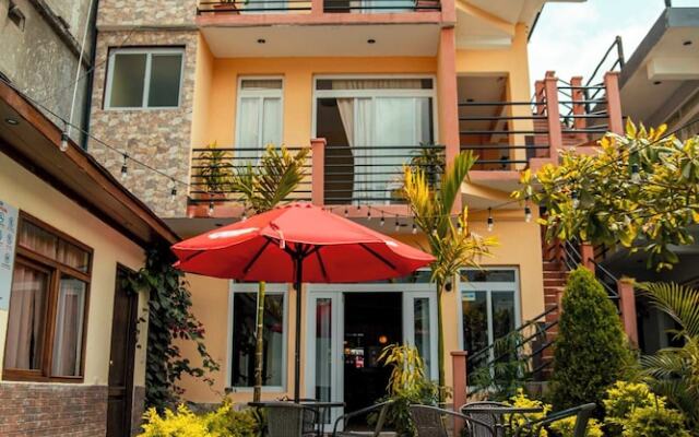 El Delfin Hotel y Restaurante