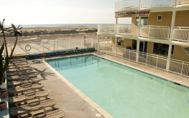 Coliseum Ocean Resort