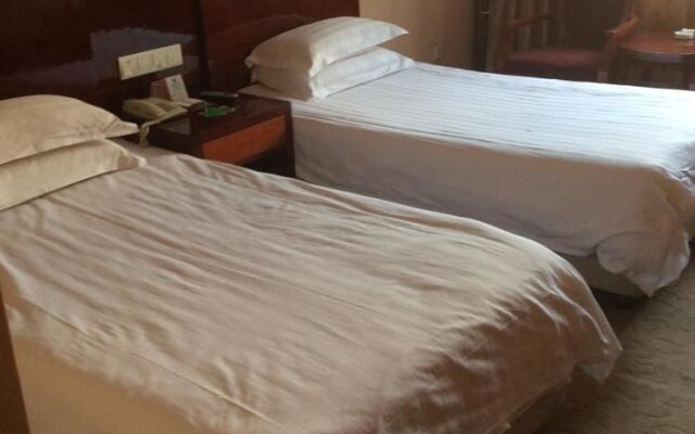 Homeinn Plus (Hangzhou West Lake Pedestrian Street)