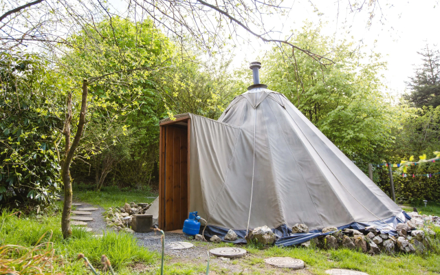 Larkhill Tipis and Yurts