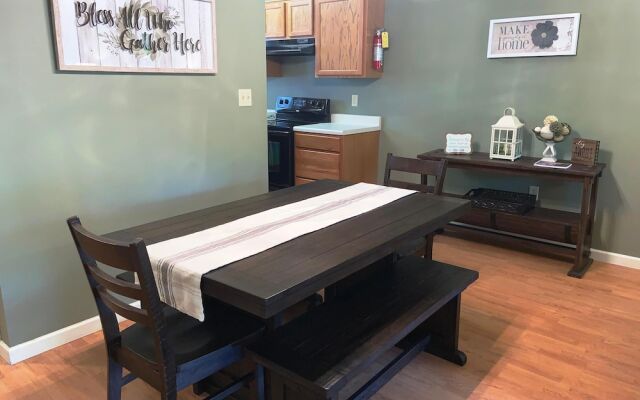 Cedar Lodge 102
